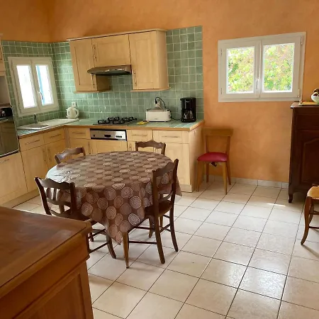 Hébergement de vacances Maison Spacieuse Proche Plages Et Village *